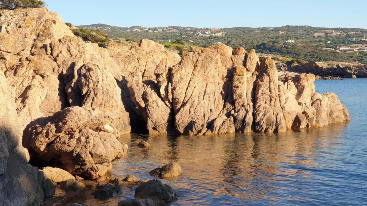 Vacanze In Natura Incontaminata "Casa Vacanza Francesca" Isola Rossa Εξωτερικό φωτογραφία