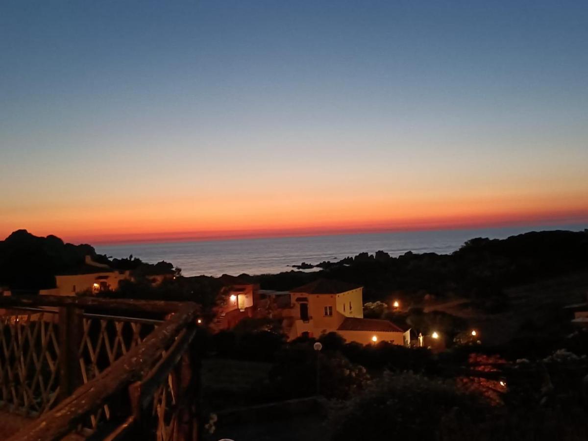 Vacanze In Natura Incontaminata "Casa Vacanza Francesca" Isola Rossa Εξωτερικό φωτογραφία