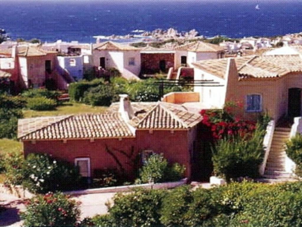 Vacanze In Natura Incontaminata "Casa Vacanza Francesca" Isola Rossa Εξωτερικό φωτογραφία
